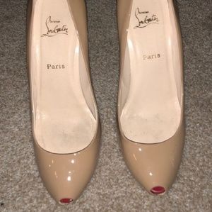 Christian Louboutin Nude Pumps
